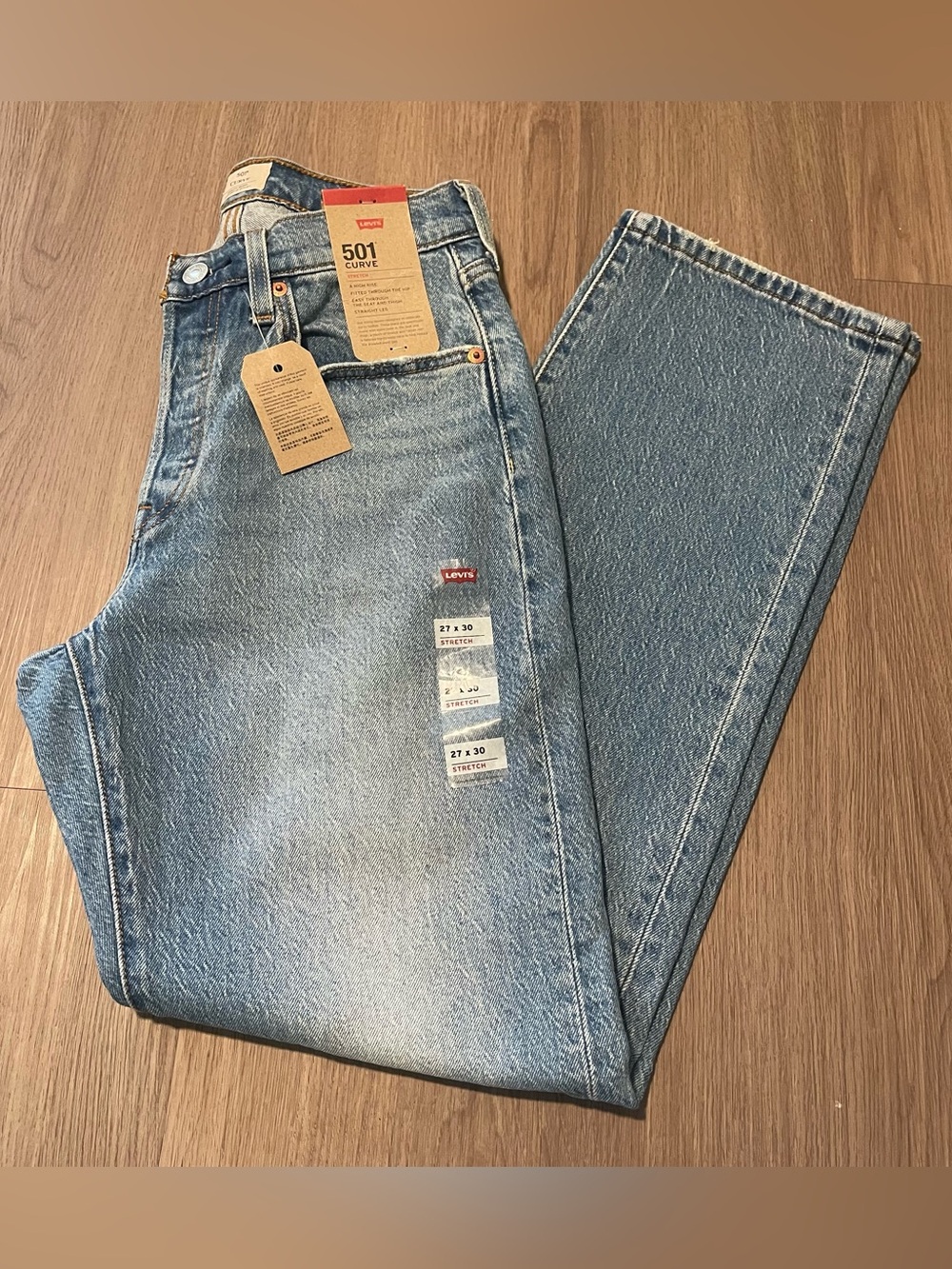NWT Women’s Levi’s 501 Curve Jeans Size 27x30